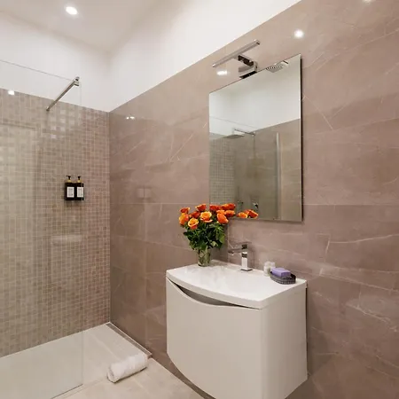 Lux With Parking * Genua