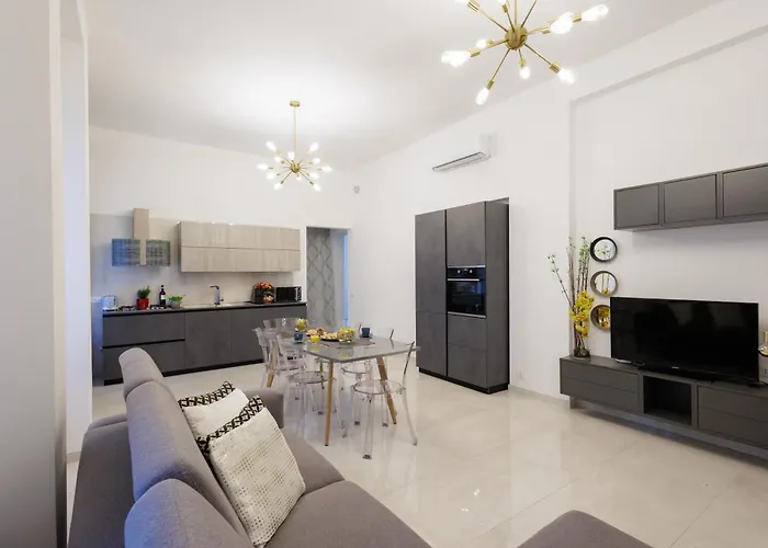 Apartment Lux With Parking Genoa