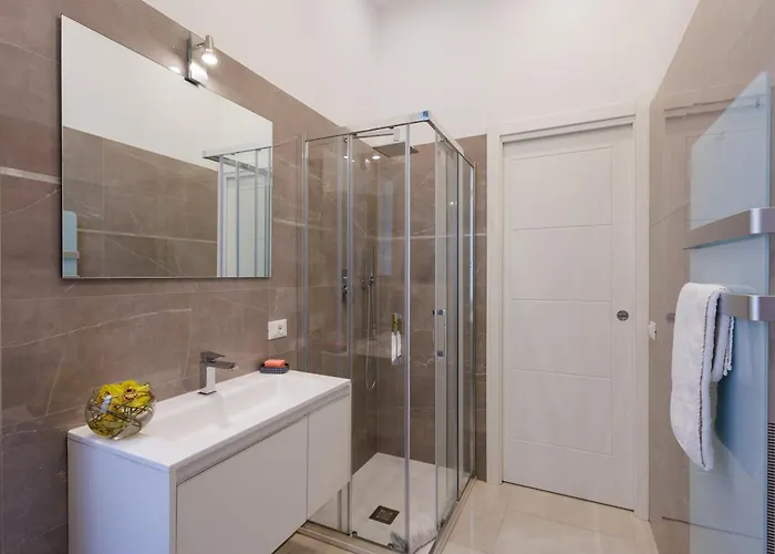 Lux With Parking Genoa